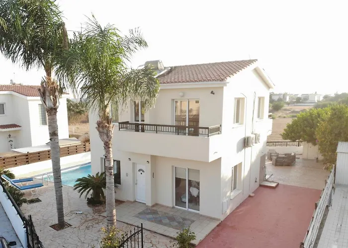 Sunset Pearl Villa *