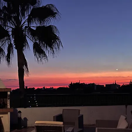 Sunset Pearl * איה נאפה